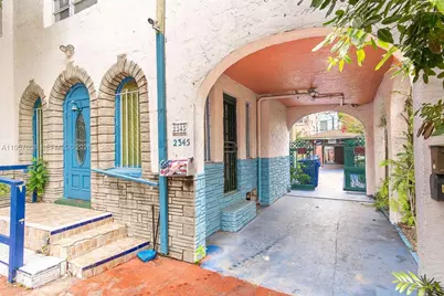 2345 SW 19th St, Miami, FL 33145 - Photo 6