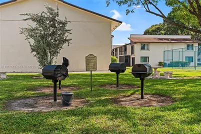 452 N Laurel Dr #1503, Margate, FL 33063 - Photo 46