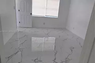 7085 W Sunrise Blvd, Plantation, FL 33313 - Photo 10