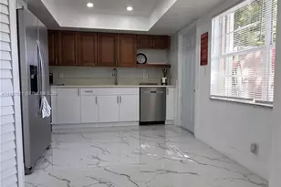 7085 W Sunrise Blvd, Plantation, FL 33313 - Photo 8