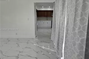 7085 W Sunrise Blvd, Plantation, FL 33313 - Photo 20