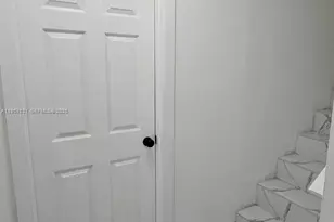 7085 W Sunrise Blvd, Plantation, FL 33313 - Photo 10