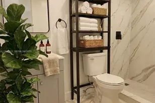 7085 W Sunrise Blvd, Plantation, FL 33313 - Photo 2