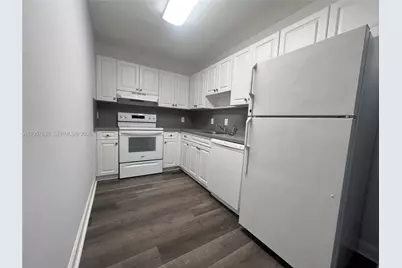 717 SW 11th Ave #101, Miami, FL 33130 - Photo 4