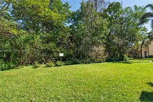 5758 NW 48th Ave, Coconut Creek, FL 33073 - Photo 16