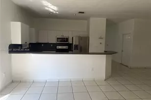 8856 NW 140th Ln, Miami Lakes, FL 33018 - Photo 2