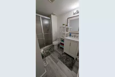 369 Lakeview Dr #101, Weston, FL 33326 - Photo 20