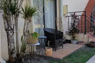 369 Lakeview Dr, Weston, FL 33326 - Photo 34