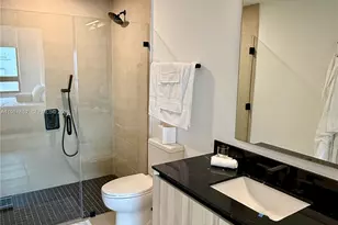 225 N Miami Ave, Miami, FL 33128 - Photo 10