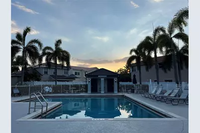 1378 SW 180th Ave, Pembroke Pines, FL 33029 - Photo 24