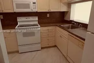 [Address not provided], Miami, FL 33175 - Photo 10