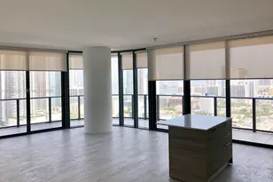 121 NE 34th St, Miami, FL 33137 - Photo 4