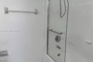 36 NW 6th Ave, Miami, FL 33128 - Photo 18