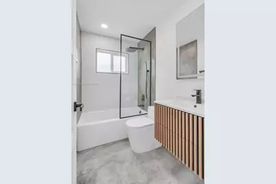 3301 N 66th Ave, Hollywood, FL 33024 - Photo 20