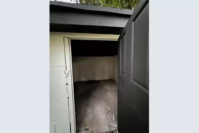 8901 NW 32nd Ave, Miami, FL 33147 - Photo 16