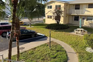 1301 N 12th Ct, Hollywood, FL 33019 - Photo 48