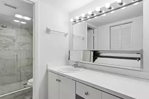 5020 SW 40th Ave, Fort Lauderdale, FL 33314 - Photo 8