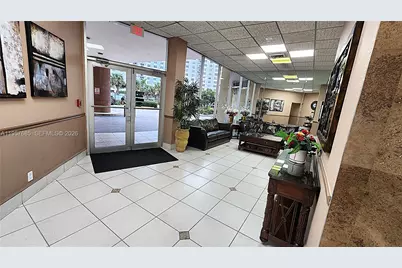 [Address not provided], Hallandale Beach, FL 33009 - Photo 4