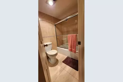 [Address not provided], Hallandale Beach, FL 33009 - Photo 10