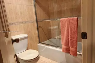 [Address not provided], Hallandale Beach, FL 33009 - Photo 10