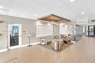 3675 N Country Club Dr, Aventura, FL 33180 - Photo 42