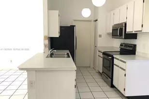 719 SE 3rd Ave, Dania Beach, FL 33004 - Photo 10