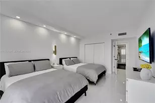 20281 E Country Club Dr, Aventura, FL 33180 - Photo 44