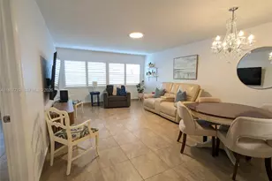 330 SE 2nd St, Hallandale Beach, FL 33009 - Photo 4