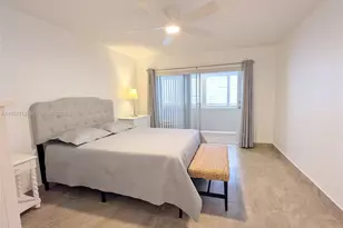 330 SE 2nd St, Hallandale Beach, FL 33009 - Photo 16