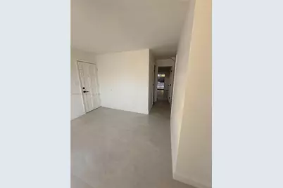 525 SW 22 Ave #B, Miami, FL 33135 - Photo 6