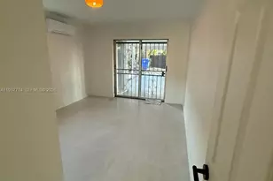 525 SW 22nd Ave, Miami, FL 33135 - Photo 8