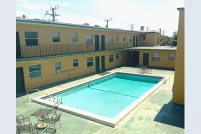 1975 NE 135th St #3C, North Miami, FL 33181 - Photo 1