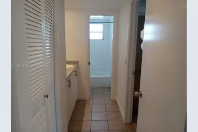 1975 NE 135th St #3C, North Miami, FL 33181 - Photo 14