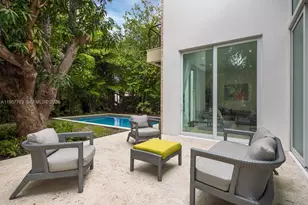 335 W 46th St, Miami Beach, FL 33140 - Photo 24