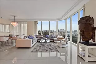 300 South Pointe Dr, Miami Beach, FL 33139 - Photo 4