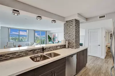 10000 W Bay Harbor Dr #PH23, Bay Harbor Islands, FL 33154 - Photo 32