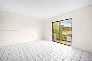 7805 SW 152nd Ave, Miami, FL 33193 - Photo 4