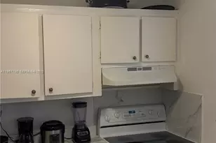 17255 SW 95th Ave, Palmetto Bay, FL 33157 - Photo 1