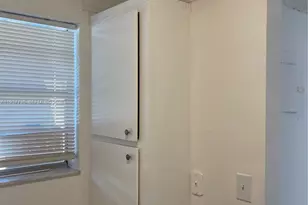17255 SW 95th Ave, Palmetto Bay, FL 33157 - Photo 2