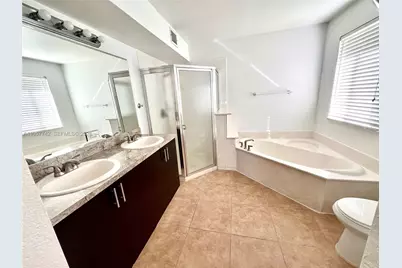 2433 Pasadena Way, Weston, FL 33327 - Photo 6