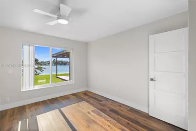 1221 NW 96th Ter, Pembroke Pines, FL 33024 - Photo 30