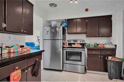 2024 NE 26th St, Wilton Manors, FL 33305 - Photo 4