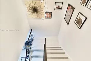 2203 NE 7th St, Hallandale Beach, FL 33009 - Photo 12