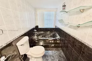 2203 NE 7th St, Hallandale Beach, FL 33009 - Photo 24