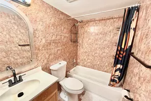 2203 NE 7th St, Hallandale Beach, FL 33009 - Photo 32