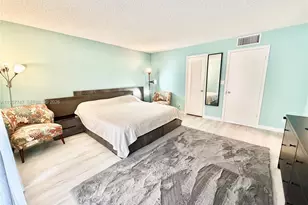 2203 NE 7th St, Hallandale Beach, FL 33009 - Photo 22