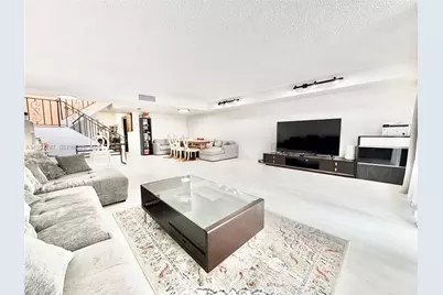 2203 NE 7th St #14, Hallandale Beach, FL 33009 - Photo 12