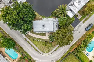 4081 NE 14th Ave, Oakland Park, FL 33334 - Photo 8