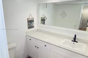 10400 SW 108th Ave, Miami, FL 33176 - Photo 12