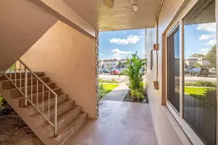 8161 SW 24th Ct, Davie, FL 33324 - Photo 4